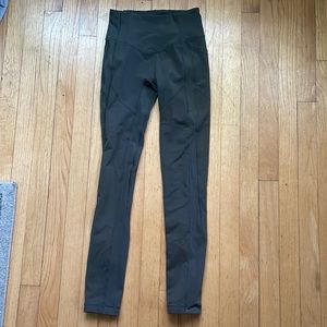 Lululemon leggings size 4 in khaki